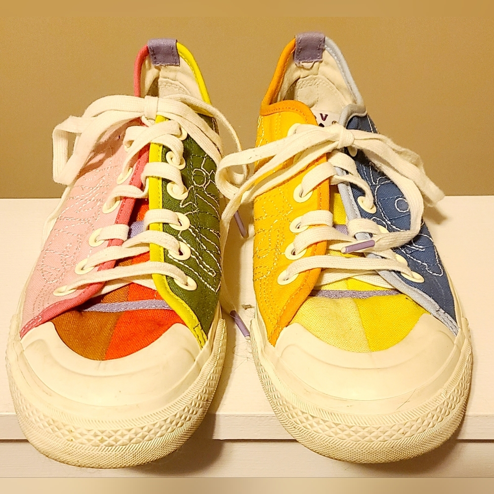 Adidas Love Unites Women's Sneakers - Size 8